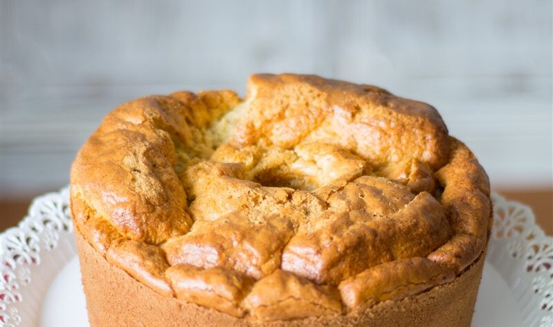 préparation pour le gâteau des anges aérien