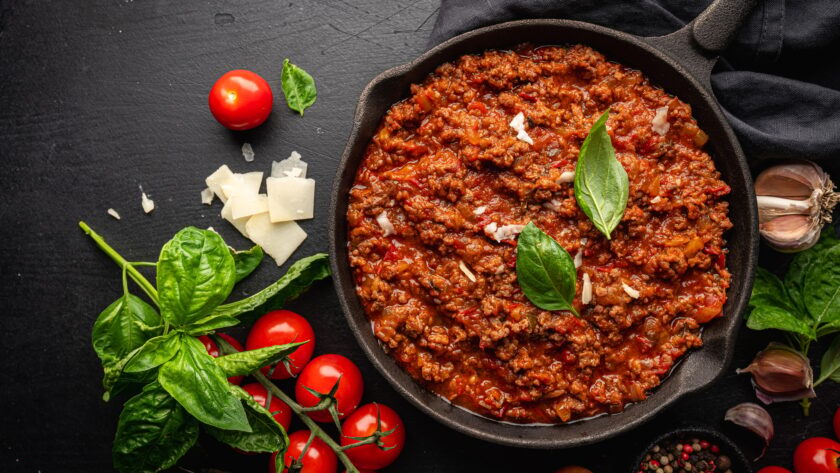 classic italian bolognese sauce