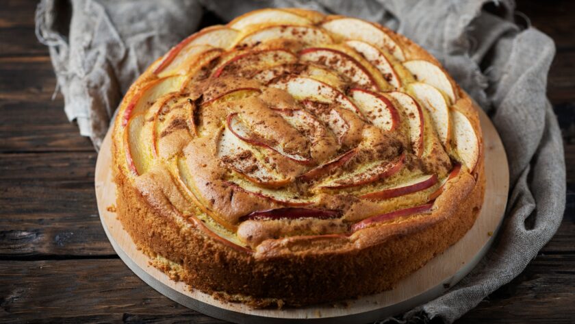 homemade apple cake