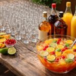 découvrez les quantités idéales pour préparer un punch parfait pour 50 personnes et ne manquez jamais de boisson lors de vos événements.