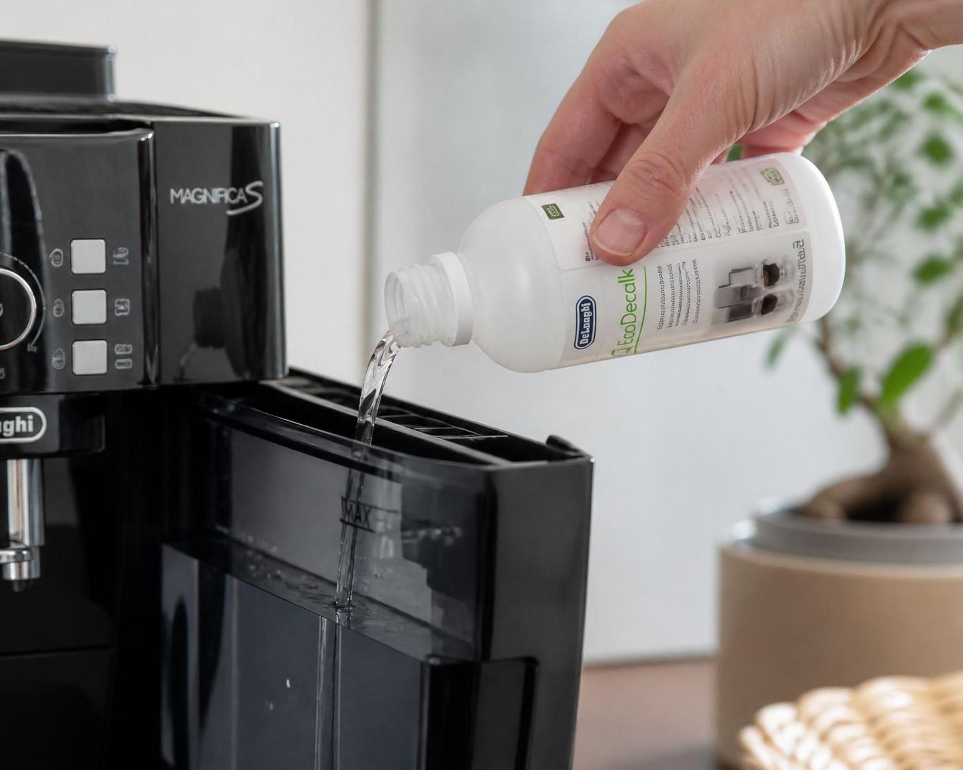 découvrez comment effectuer le détartrage de votre cafetière delonghi magnifica s grâce à nos étapes simples, explications sur les voyants d'alerte et conseils pour un entretien optimal.