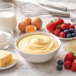 découvrez les ingrédients essentiels pour réussir vos entremets à coup sûr et épater vos invités avec des desserts gourmands et élégants.