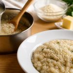 découvrez comment réchauffer un risotto tout en conservant sa texture crémeuse grâce à nos astuces simples et efficaces.